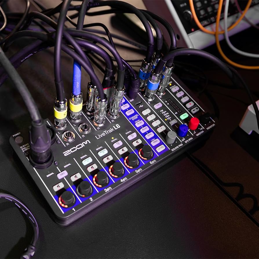 DTM・DAW Zoom LiveTrak L6 LiveTrak L6 Mixing/Recording Console | Gotham Sound